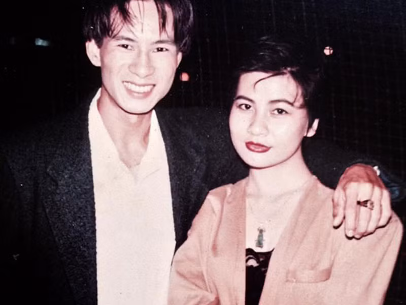 Hồi chưa nổi tiếng, Lý Hải học ngành sân khấu tại Trường Nghệ thuật - Sân khấu 2. Sau khi anh tốt nghiệp, lĩnh vực kịch nghệ xuống dốc nên Lý Hải về quê học làm thợ may.