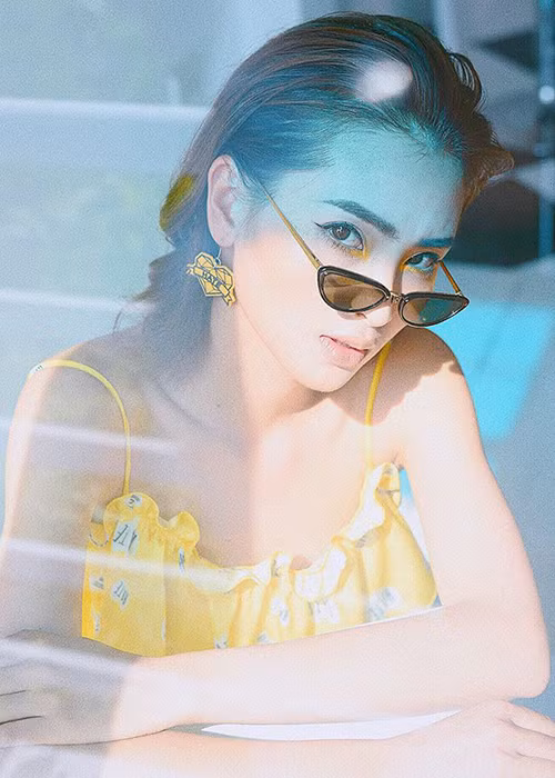 Sau bộ phim “Mê cung”, Huyền Trang có thêm biệt danh “hot girl ngáo đá”.