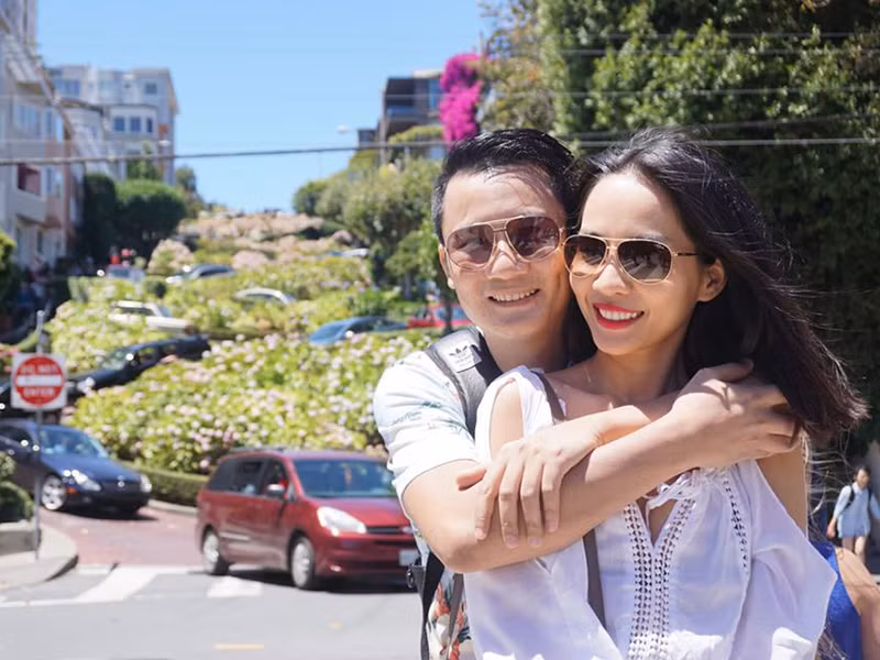 Nam ca sĩ đến nay vẫn giấu khá kỹ thân thế bà xã xinh đẹp của mình.