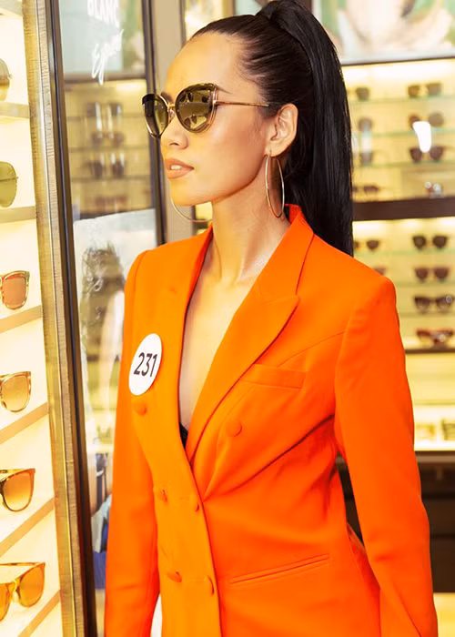 Đương kim Hoa hậu Hoàn vũ Việt Nam H'hen Niê từng thốt lên: "Hoàng Phương đẹp quá, em ăn gì mà đẹp dữ vậy?".