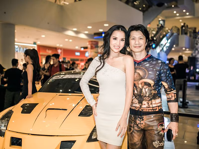 Dustin Nguyễn và Bebe Phạm gặp nhau và nảy sinh tình cảm trên phim trường "Truy sát" ghi hình tại Thái Lan.