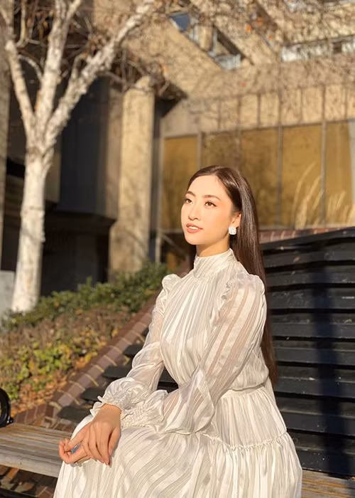 Lương Thùy Linh hiện có thành tích là top 10 phần thi Top Model.