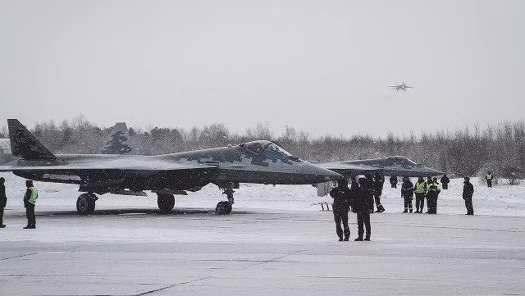 Bên cạnh đó, việc mất tiêm kích Su-57 còn ảnh hưởng nặng nề tới toan tính của Moskva trong việc dùng chiến đấu cơ tàng hình "phục kích" đánh chặn F-16 của Không quân Ukraine.