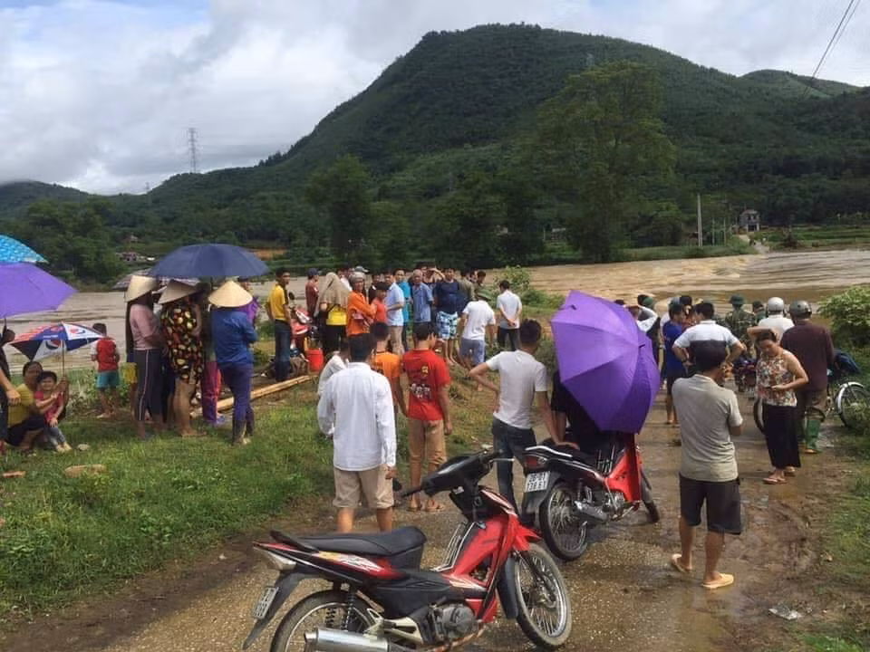 Mua lu khung khiep, nhieu huyen o Son La thiet hai nhan mang-Hinh-2
