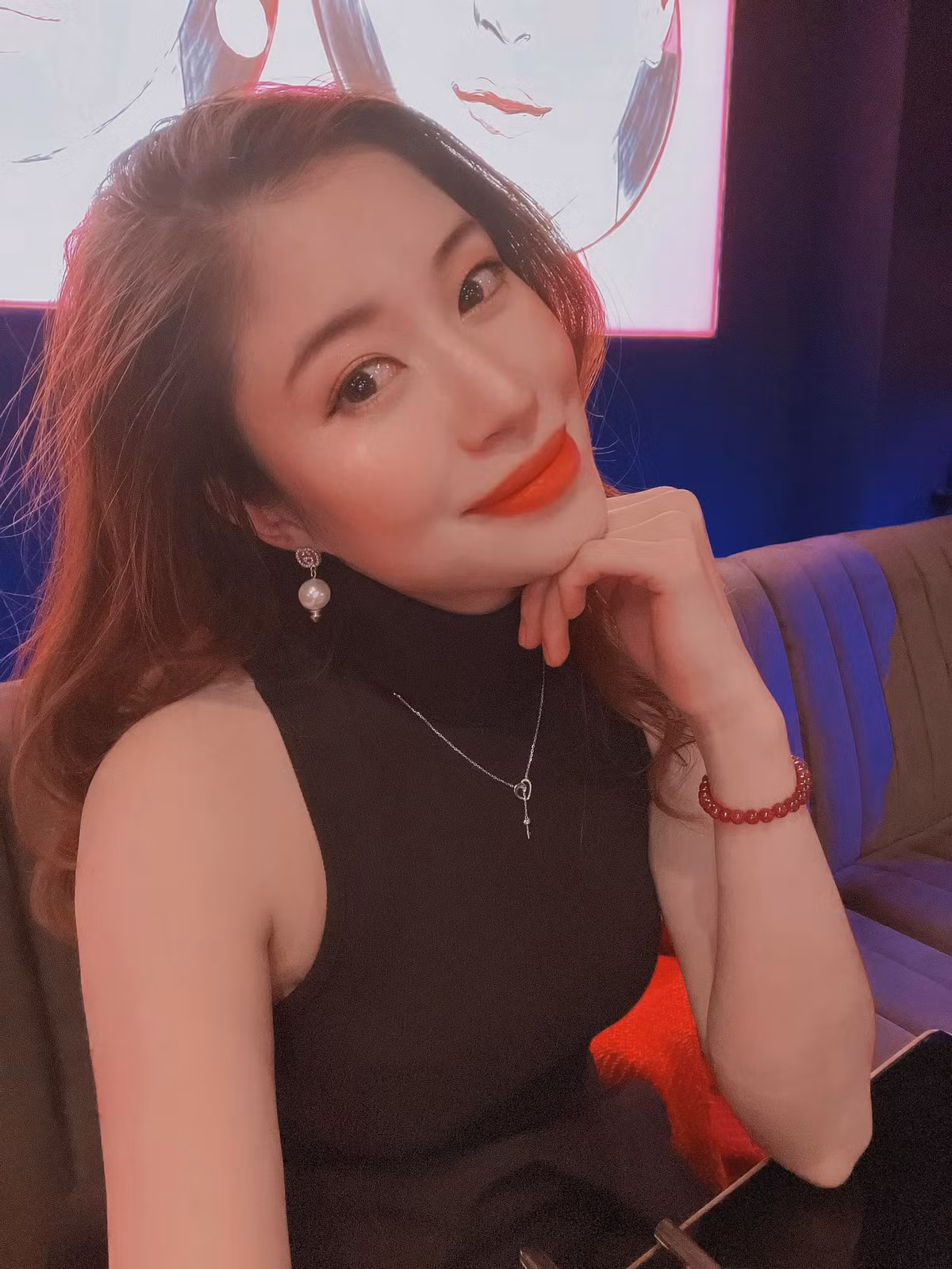 Mới đây, trên trang Instagram cá nhân, vợ Nguyễn Văn Dũng khoe thân hình thon gọn, nuột nà sau sinh khiến hội chị em trầm trồ.
