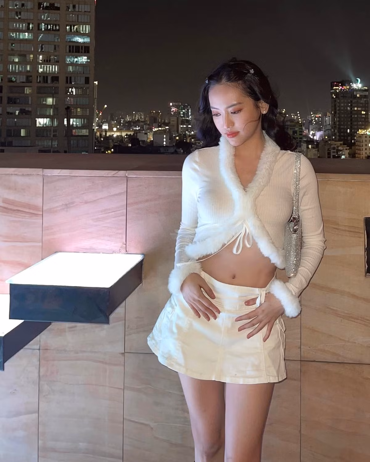 Và ở lần hỏi đáp với cư dân mạng lần này, "hot girl thị phi" một lần nữa xác nhận gốc gác của căn nhà.