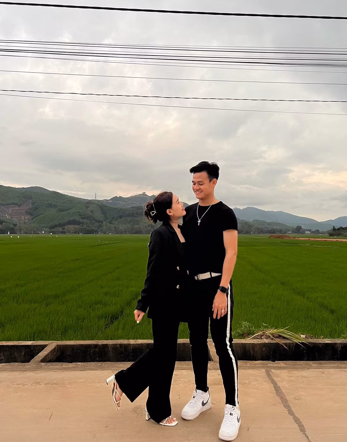 Bạn gái Hồ Tấn Tài tên là Phạm Hiếu, cô sinh năm 1995 tại Bình Định và hiện quản lý một cơ sở làm đẹp tại TP HCM.