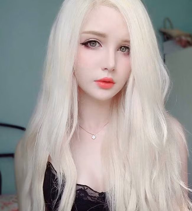 Nhiều người ví Icy Tenshi là nàng tiên trong truyền thuyết vì quá xinh đẹp.
