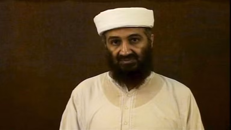 Tại nơi ở của bin Laden, lực lượng SEAL tìm thấy video đám cưới của Hamza bin Laden - con trai trùm khủng bố đứng sau vụ 11/9 chấn động nước Mỹ.