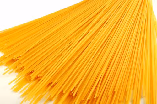 Sau khi làm "nóng" dư luận, hãng tin BBC nhanh chóng thực hiện một chương trình giải thích video về cây mì spaghetti chỉ là một trò đùa do họ cố tình dàn dựng. Họ thông tin đến khán giả rằng, mì spaghetti được làm từ bột mì, nước và một số nguyên liệu khác.