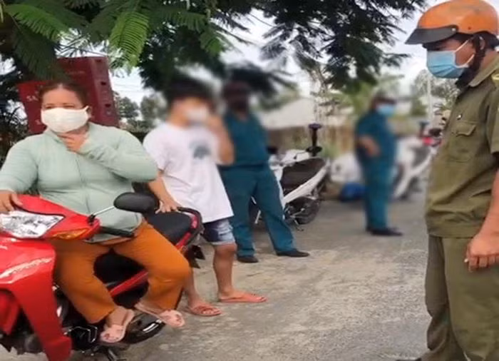 Tin nong ngay 4/8: Vo danh cong an vi thay chong bi lap bien ban
