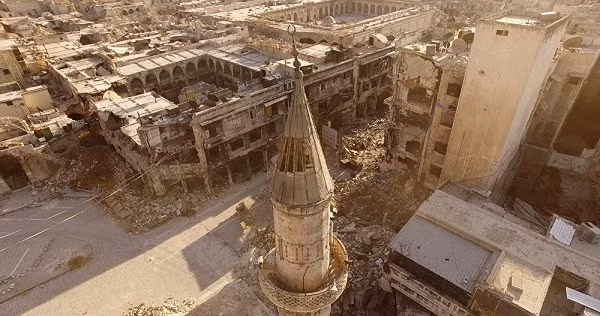 Thành phố cổ Aleppo với những tòa nhà lớn, những con ngõ nhỏ và khách sạn cổ,…