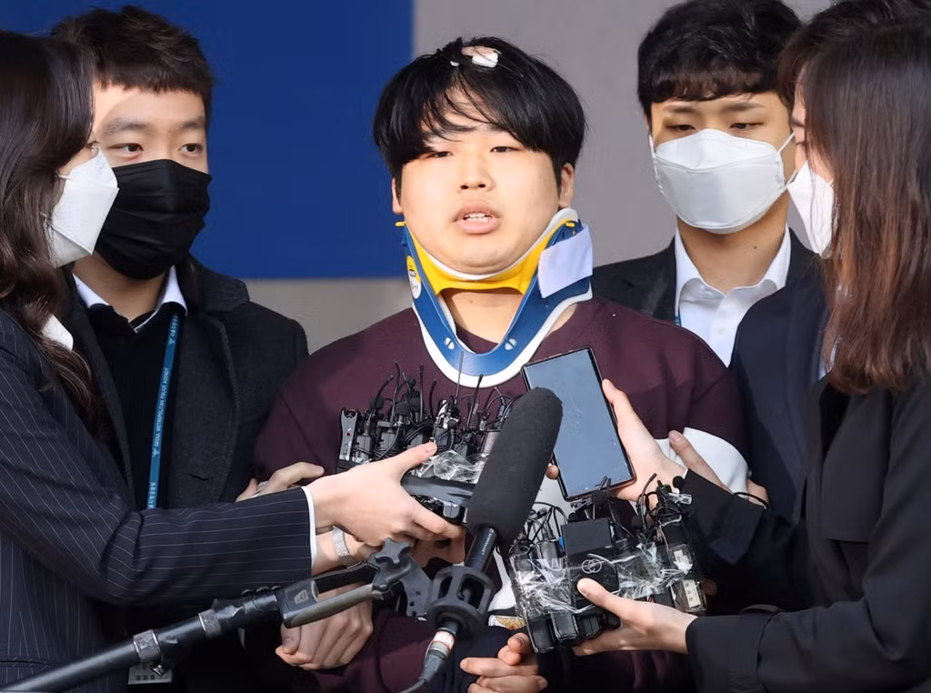 Kiem trieu USD tu video deepfake doi truy ve nguoi noi tieng