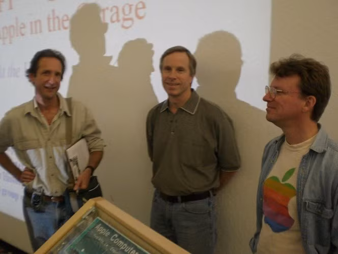 6. Lập trình viên Randy Wigginton, là người viết lại BASIC để sử dụng cho máy tính Apple II, là đóng góp lớn và vô cùng quan trọng. Sau khi rời khỏi Apple, Randy đã chuyển tới khá nhiều công ty như Google, eBay, Chegg và giờ đang dừng chân ở Square.