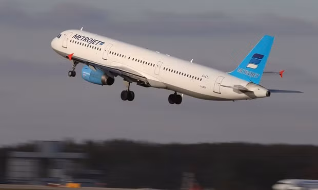 Phi cơ A321 trang bị 2 động cơ phản lực, có kích thước sải cánh rộng 34,09m, dài thân 44,51m.