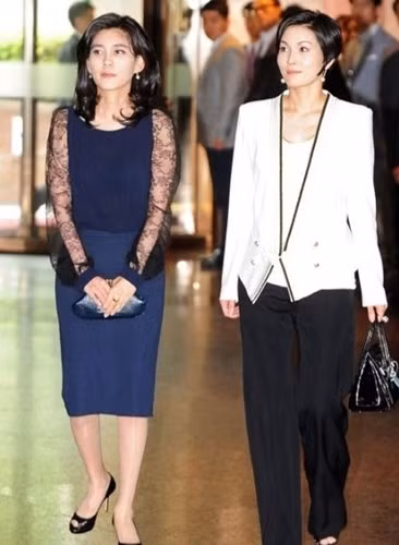 Lee Boo-Jin (trái) và Lee Seo-Hyun, hai ái nữ của Chủ tịch Samsung - một trong những tập đoàn lớn nhất châu Á, đều nằm trong top 20 tỷ phú giàu nhất Hàn Quốc.