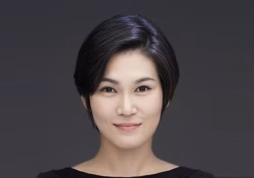 Em gái của Boo-Jin là Lee Seo-Hyun, cũng là một nữ đại gia giàu thứ 20 tại Hàn Quốc, với tổng tài sản ước tính 1,2 tỷ USD. Lee Seo-Hyun là con gái út của Chủ tịch tập đoàn Samsung lọt vào top những tỷ phú trẻ giàu nhất thế giới năm 2014.