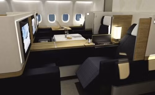 Swiss International Airlines: Trên khoang hạng nhất của hãng hàng không quốc tế Thụy Sỹ, hành khách được cung cấp kem dưỡng và son dưỡng môi của La Plairie, nút tai của Phonak và những bộ đồ ngủ của hãng thiết kế huyền thoại Zimmerli.