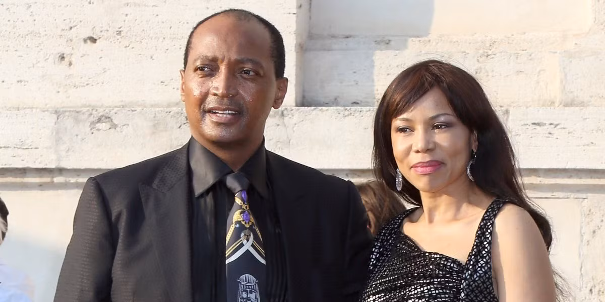 Vợ chồng tỷ phú Patrice và Precious Motsepe giúp đỡ những người thiệt thòi và khó khăn ở Nam Phi. Patrice Motsepe, người sáng lập của công ty khai thác mỏ African Rainbow Minerals và cũng là tỷ phú da đen đầu tiên. Năm 1999, vợ chồng tỷ phú Motsepe đã sáng lập ra quỹ từ thiện Motsepe Foundation và hứa tặng ít nhất một nửa tài sản để giúp tạo ra công ăn việc làm mới, hỗ trợ giáo dục và nâng cao đời sống của trẻ em, những người thất nghiệp và những người khuyết tật ở Nam Phi.