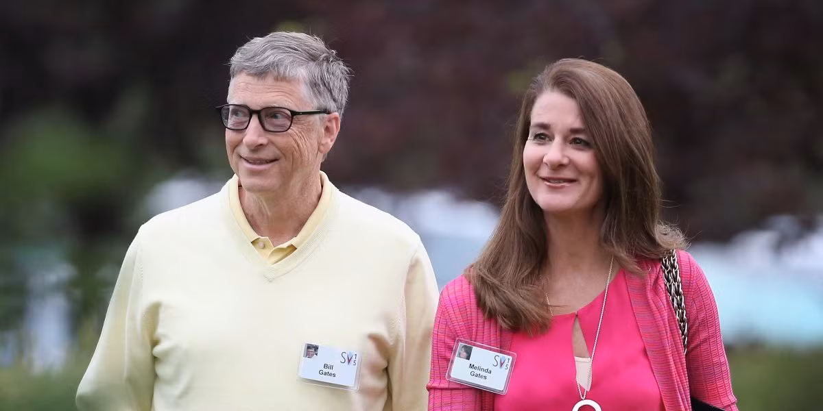 Vợ chồng Bill và Melinda Gates là nhà vô địch trong việc diệt trừ bệnh và cho đến nay đã quyên góp 27 tỷ USD. Từ năm 1995 đến năm 2014, người đồng sáng lập Microsoft hầu như luôn được xếp hạng là người giàu nhất thế giới với khối tài sản hiện nay vào khoảng hơn 81 tỷ USD. Bill Gates cùng với vợ Melinda Gates đã tạo ra quỹ Bill &amp; Melinda Gates Foundation để tiện cho việc làm từ thiện. Kể từ năm 2007 đến nay, quỹ này đã giải ngân khoảng 27 tỷ USD cho các hoạt động từ thiện.