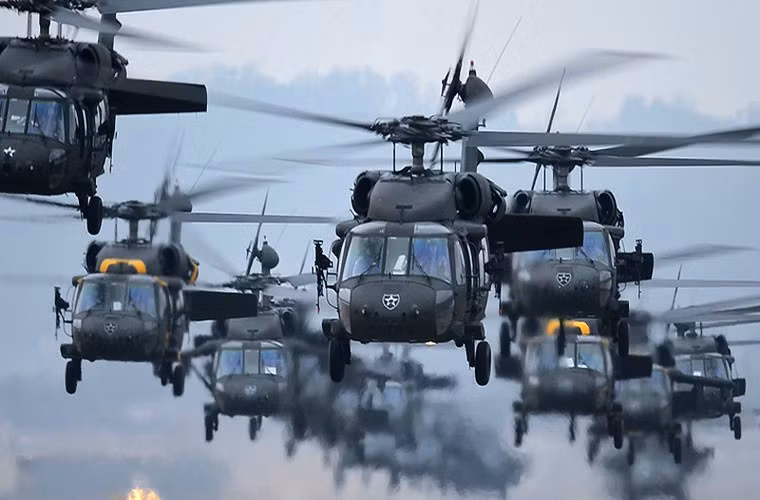 Ước tính phi đội UH-60 của Mỹ đã có hơn 9 triệu giờ bay và rất nhiều biến thể trong số đó là trực thăng vũ trang hỗ trợ tác chiến trên không.