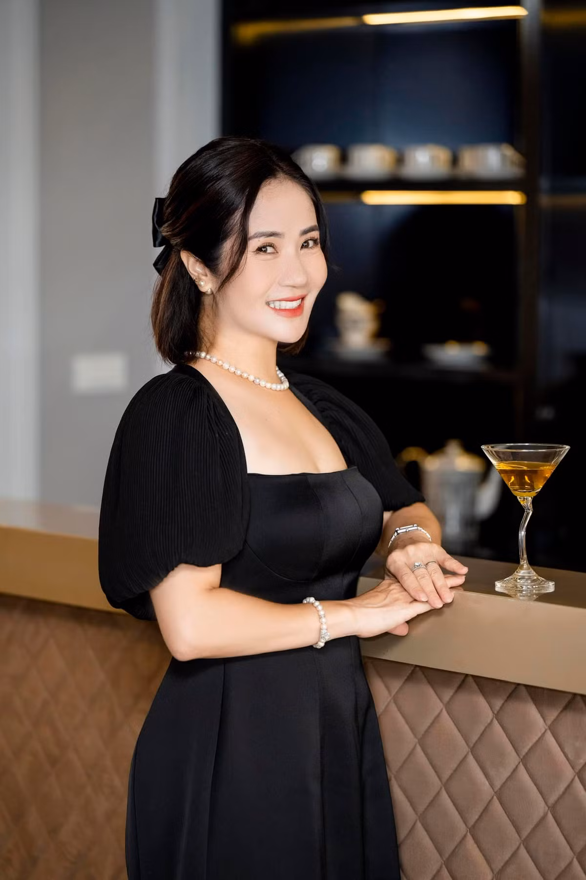 Xuất hiện dày đặc trên màn ảnh nhỏ 2 năm trở lại đây, Nguyệt Hằng cũng chịu khó đầu tư cho hình ảnh từ ngoại hình đến trang phục.