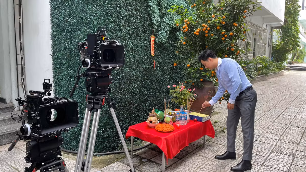 Sau hai lần đổ vỡ hôn nhân, Phan Hải của "Người phán xử" dành thời gian cho công việc diễn xuất, sự nghiệp ngày một thăng hoa.