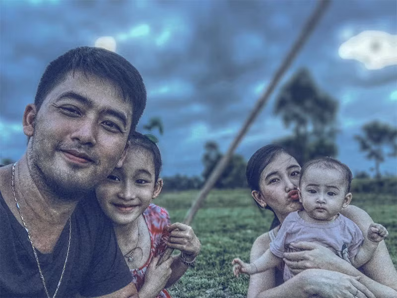 Cuộc sống bình dị nơi thôn quê Bảo Anh gọi là "thiên đường" bởi anh được sống đúng với con người của mình, tự cung tự cấp nhiều thực phẩm nên không bị áp lực về kinh tế.