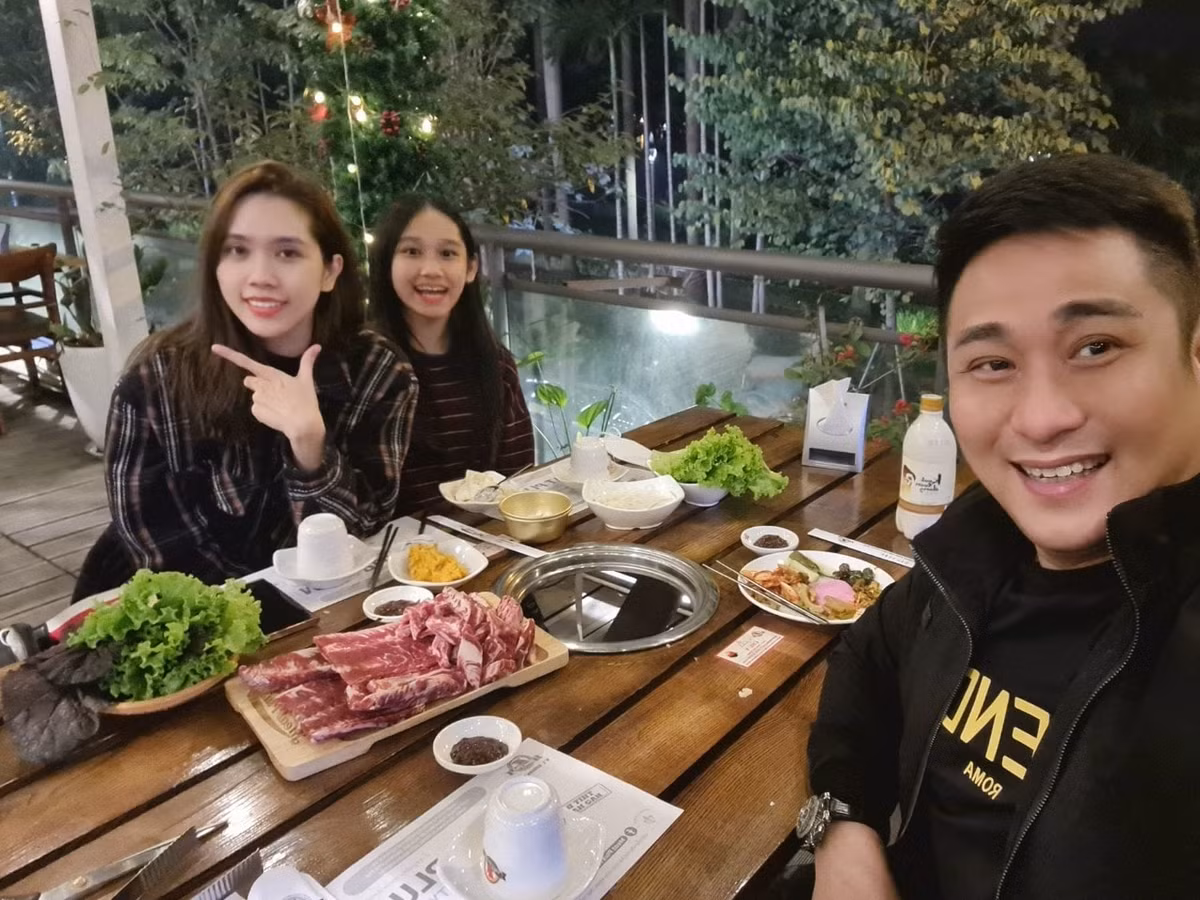 Từng nổi tiếng là nam diễn viên điển trai và đào hoa, thế nhưng với nam diễn viên sinh năm 1977 thì vợ luôn là người đẹp nhất.