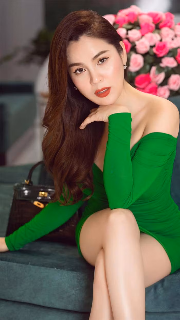 Trong thời gian thực hiện chế độ giảm cân, khi giảm được 6kg, Phương Lê đã được chồng đại gia thưởng nóng 6 tỷ đồng.