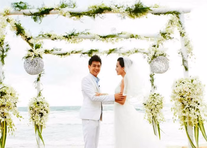 Gia đình hạnh phúc với vợ đẹp, con khôn của Lâm Chí Dĩnh Gia dinh hanh phuc voi vo dep, con khon cua Lam Chi Dinh