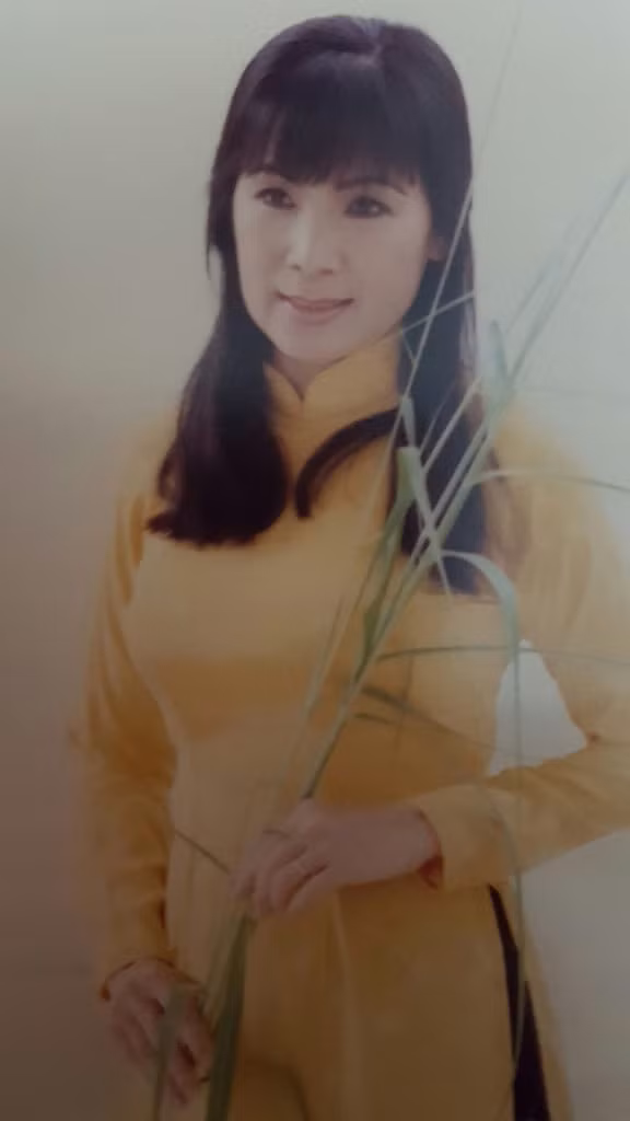 Vẻ đẹp tự nhiên, duyên dáng của NSND Kim Xuân lúc trẻ.