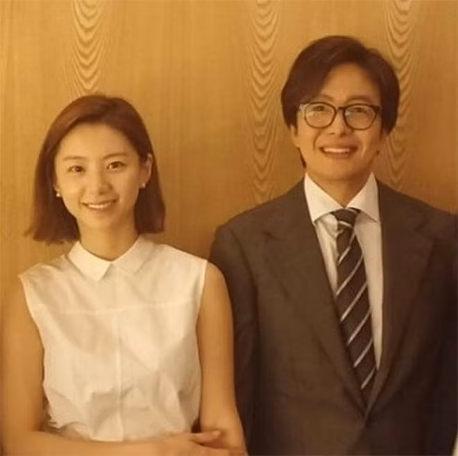 Hai vợ chồng Bae Yong Joon đang tận hưởng cuộc sống bình yên và hạnh phúc ở Hawaii. (Ảnh: Nate)