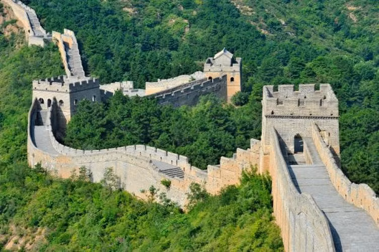 Mục đích của người Trung Quốc thời xưa khi xây Vạn Lý Trường Thành là nhằm bảo vệ quốc gia khỏi những cuộc tấn công của người Hung Nô, Mông Cổ...