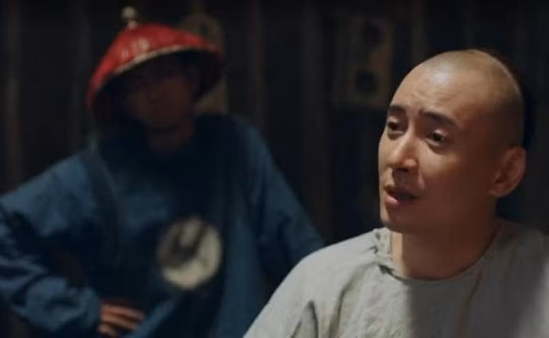 Những lời này đã khiến Từ Hi Thái hậu "nổi trận lôi đình". Vậy nên, Từ Hi Thái hậu hạ lệnh lăng trì Khang Tiểu Bát và không hạn chế số đao. Điều này có nghĩa bà muốn tên thổ phỉ này có cái chết càng đau đớn càng tốt.
