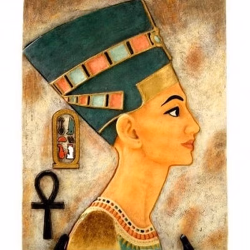Sau khi qua đời, Nữ hoàng Nefertiti được chôn cất tại Thung lũng nữ hoàng giống như nhiều bà hoàng Ai Cập khác dù khi còn sống từng cai trị như một pharaoh trong thời gian ngắn.