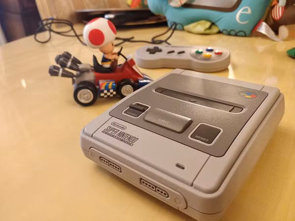 Sau khi dừng hợp tác với Sony, Nintendo đã cho ra mắt nhiều dòng máy chơi game và khẳng định được vị trí của mình trên thị trường. Năm 1996, Nintendo tung ra hệ máy NINTENDO 64 và đã bán được 500 ngàn máy trong ngày đầu tiên, đây cũng chính là hệ máy game đồ họa 3D đâu tiên của hãng