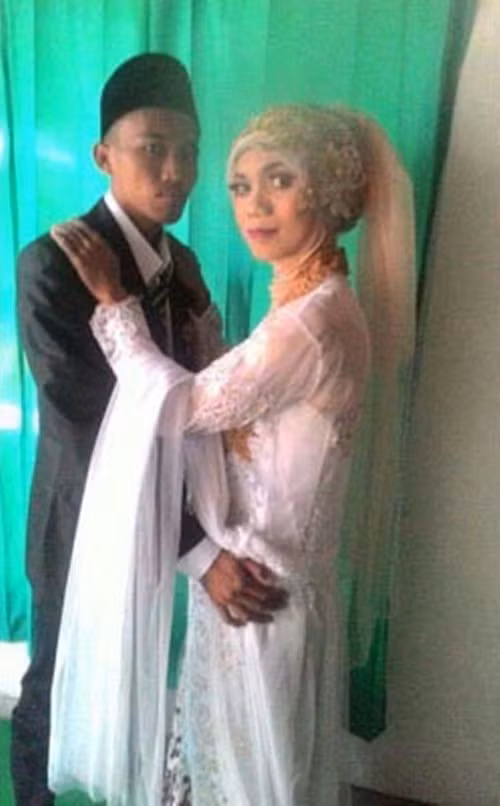 Chồng suýt ngất khi kết hôn ba tháng mới biết vợ là đàn ông - Hình 2 Chong suyt ngat khi ket hon ba thang moi biet vo la dan ong-Hinh-2