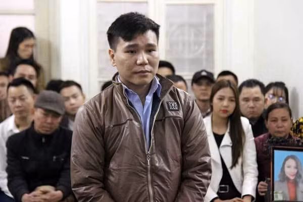 Chau Viet Cuong ngoi tu 13 nam vi toi giet nguoi: Ban than noi gi?