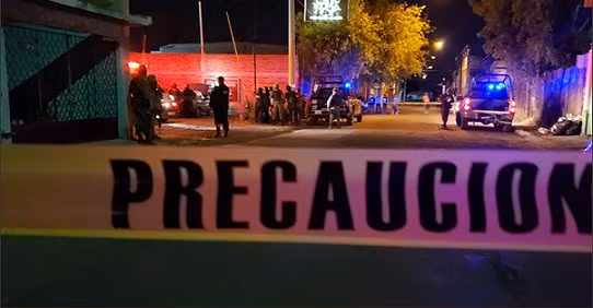 Mexico: Xa sung vao quan bar, 21 nguoi thuong vong
