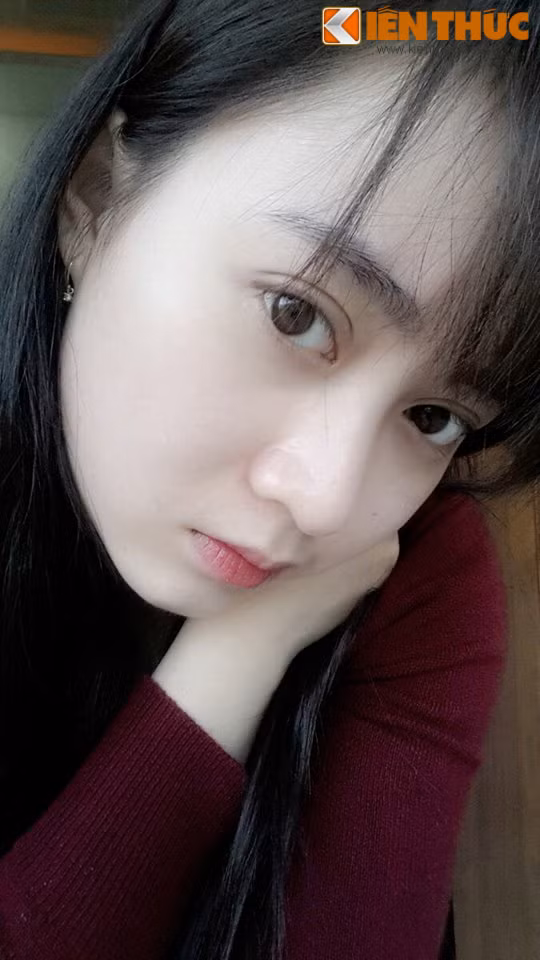 Chia sẻ sâu hơn về chuyên môn của mình, cô giáo Quỳnh cho biết cô luôn rất cố gắng để học sinh thêm yêu quý môn địa lý. Cô muốn học trò tích cực học địa lý để có thêm nhiều kiến thức, vận dụng sâu sắc vào thực tế và dần thay đổi suy nghĩ, coi môn địa chỉ là một phụ, không quan trọng.