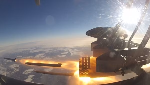 Trước khi rocket mới được đưa vào trang bị, hiện tại S-80FP là mẫu rocket được phát triển riêng cho Không quân Nga, nó được thiết kế với hai chế độ nổ gồm ngòi nổ tức thời và ngòi nổ chậm tùy vào nhu cầu sử dụng.