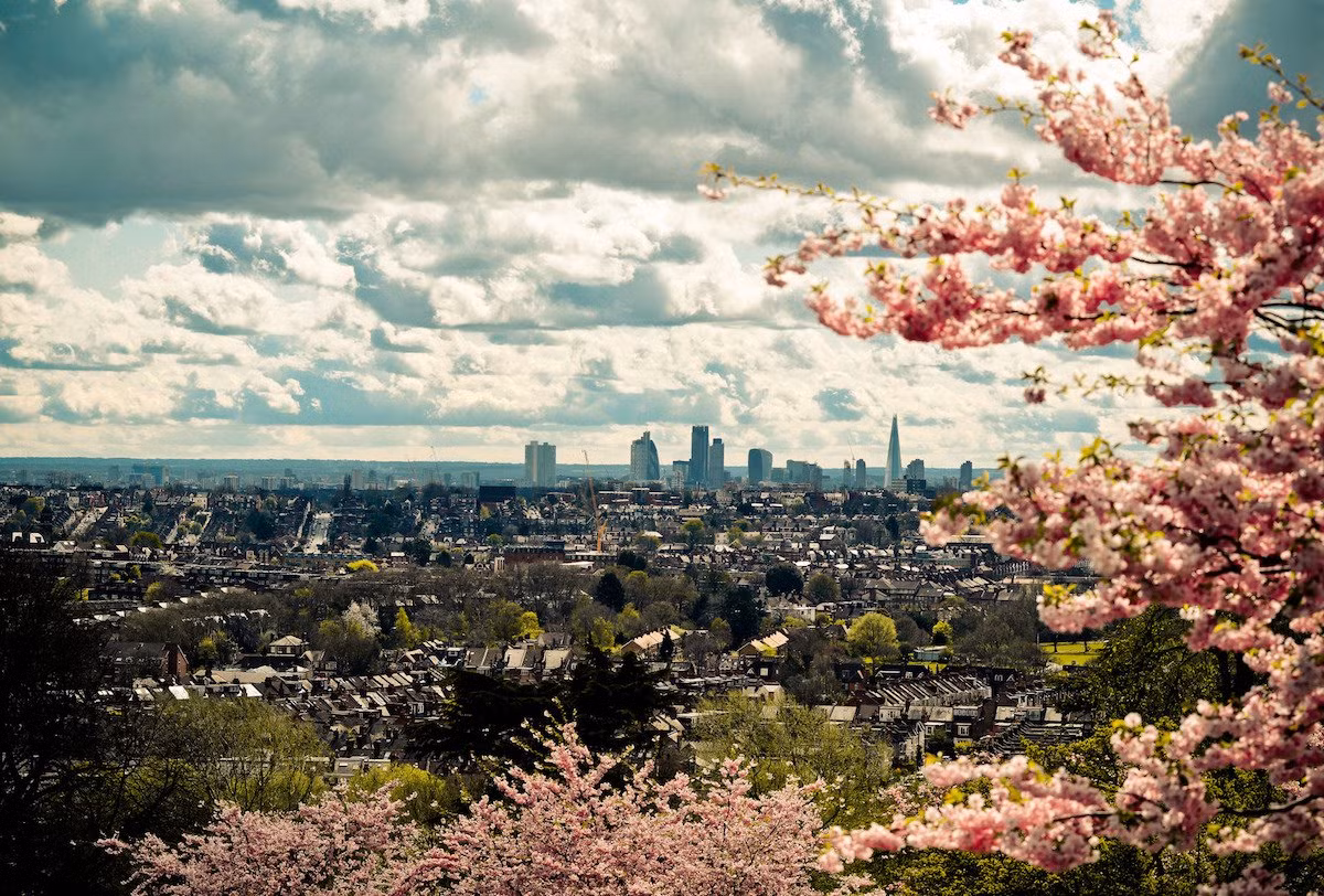 Lượng khách du lịch quốc tế đổ về thủ đô London, Anh, vào năm 2016 là 19,88 triệu người.