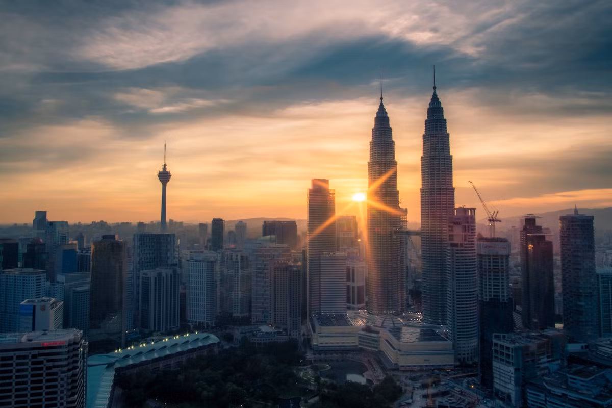 Thủ đô Kuala Lumpur của Malaysia đón 12,02 triệu khách du lịch quốc tế trong năm 2016.