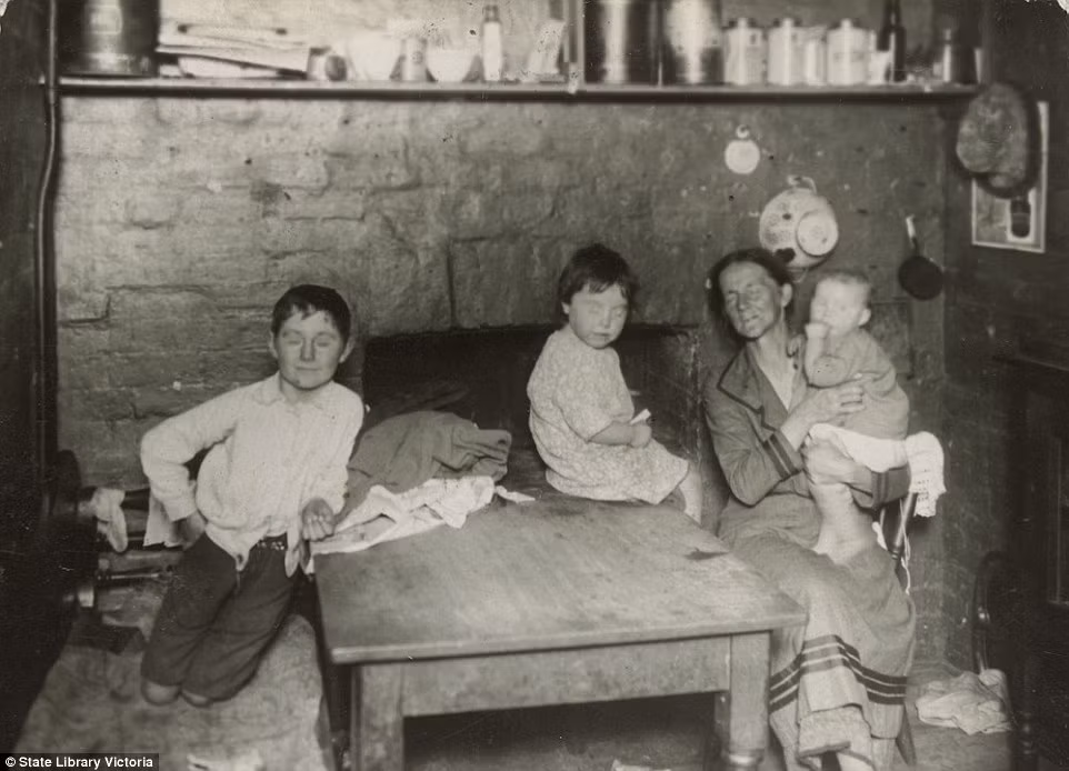 Cuoc song toi tan trong khu o chuot o Melbourne nam 1935