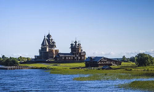 Quần thể kiến trúc Kizhi đã được UNESCO công nhận là Di sản thế giới từ năm 1990.