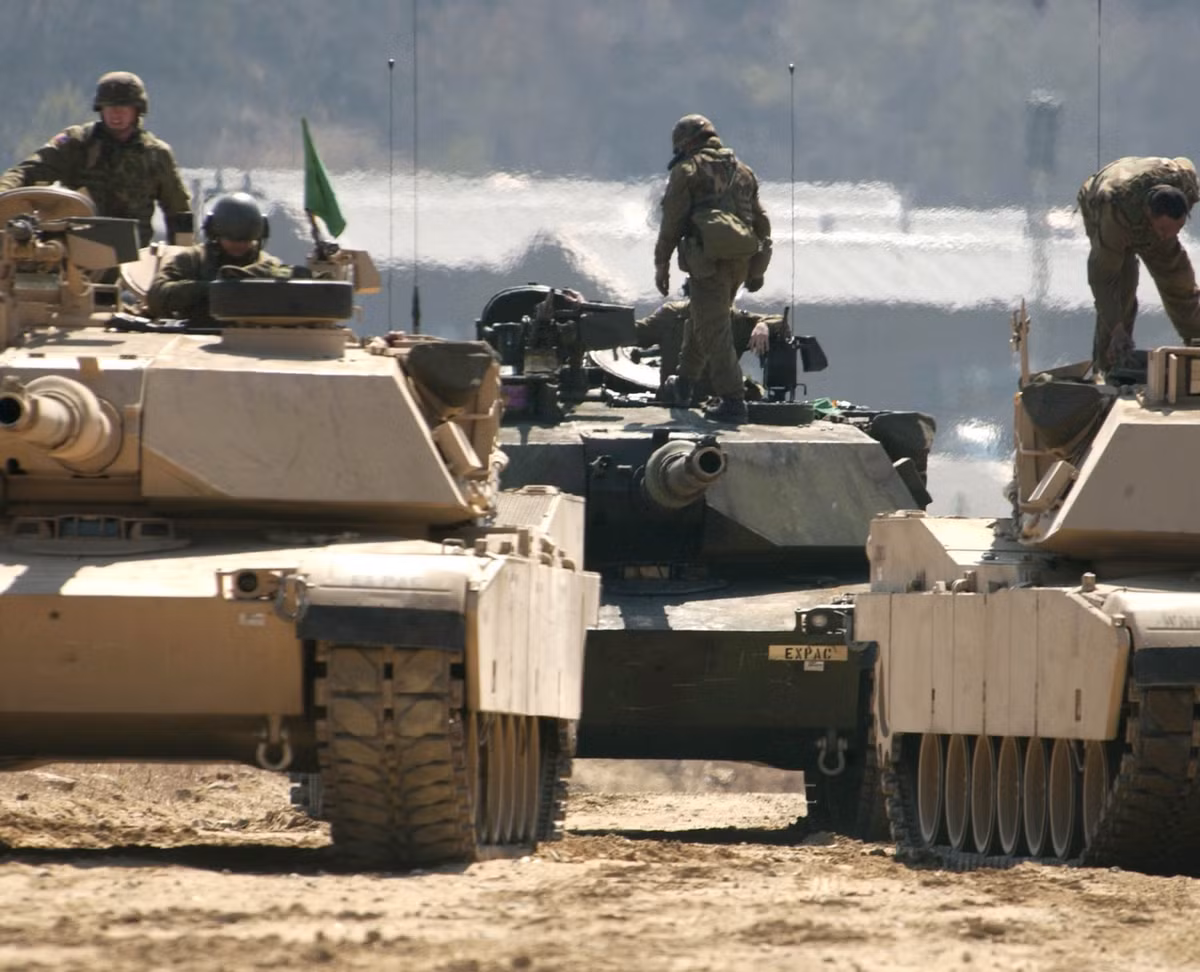 Nhưng để điều đó trở thành hiện thực, General Dynamics phải vượt qua một hành trình đầy thách thức: thuyết phục Lầu Năm Góc và chứng minh rằng AbramsX không chỉ là biểu tượng, mà còn là vũ khí cần thiết trong các cuộc chiến tương lai.