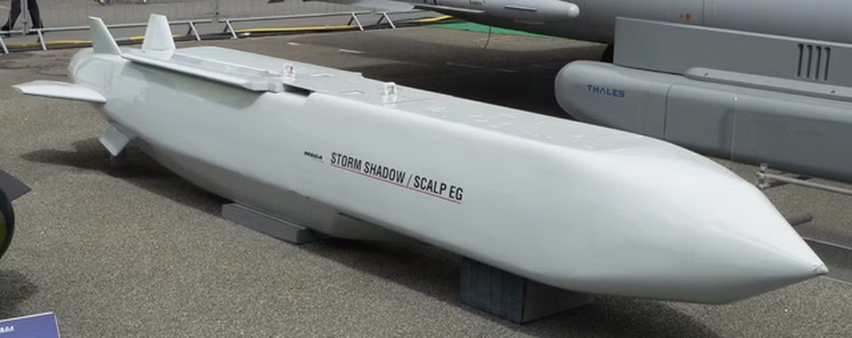 Điểm đặc biệt của Scalp EG/Storm Shadow so với tên lửa hành trình khác của Mỹ và Nga là khả năng “phóng và quên”. Điều đó có nghĩa là một khi khai hỏa, tên lửa sẽ không thể kiểm soát, thay đổi mục tiêu hay có khả năng tự hủy.