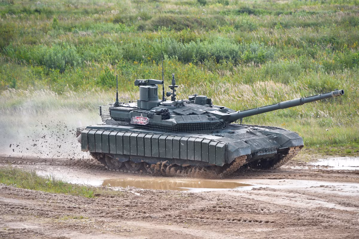 Những đánh giá này dựa trên hiệu suất thực tế của T-90M trong các điều kiện chiến đấu khắc nghiệt, nơi nó đã thể hiện khả năng sống sót và hiệu quả tác chiến cao.