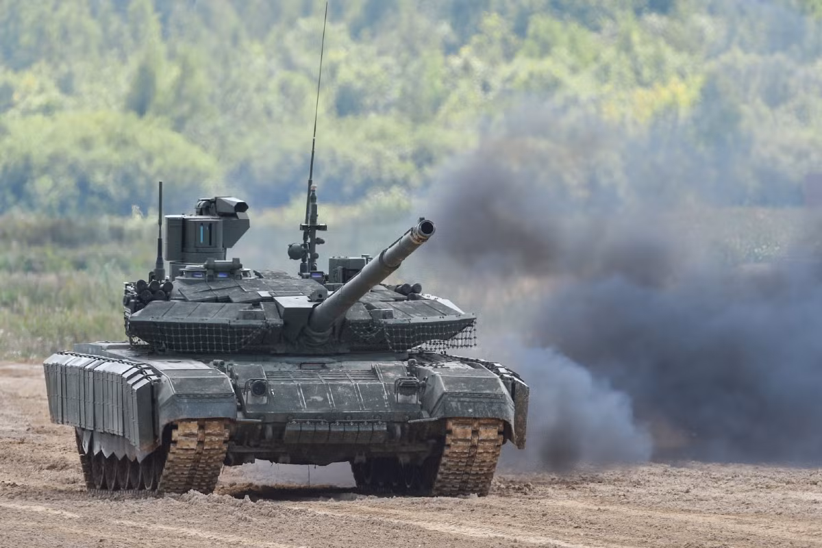 Trong các cuộc xung đột gần đây, T-90M đã chứng minh hiệu suất vượt trội. Theo các báo cáo, xe tăng này đã thể hiện khả năng sống sót cao và hiệu quả tác chiến đáng kể, vượt trội so với nhiều đối thủ phương Tây.